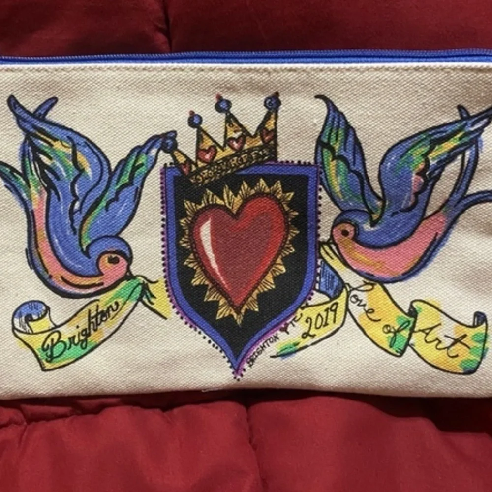 NWT Brighton Cosmetics Makeup Bag 2019 Love of Art